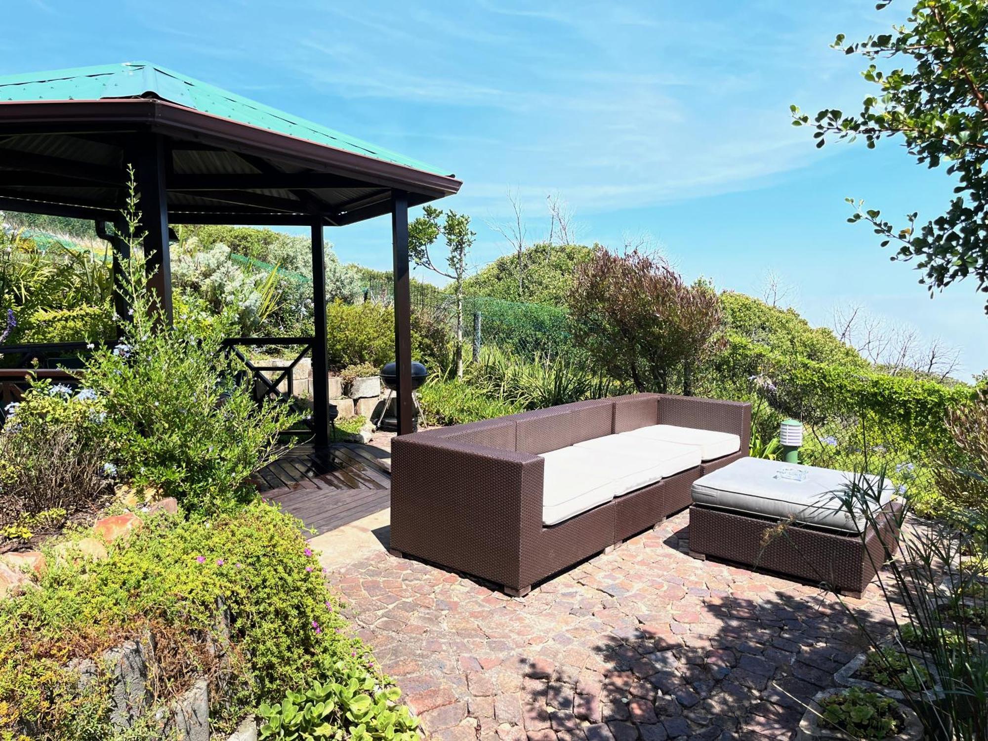 Peaceful Guest Suite With Balcony Views And Garden Setting Brenton-on-Sea Extérieur photo