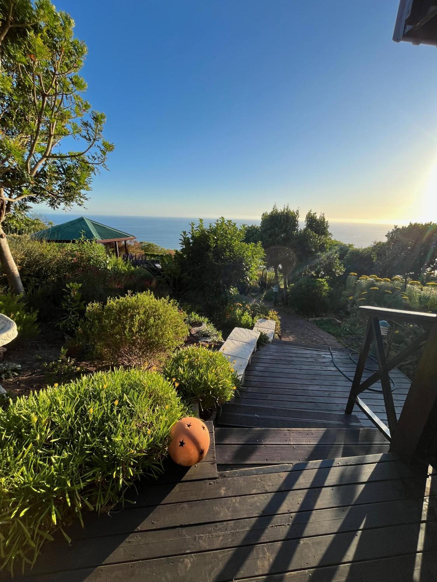 Peaceful Guest Suite With Balcony Views And Garden Setting Brenton-on-Sea Extérieur photo